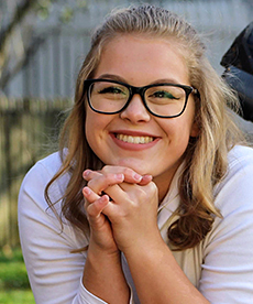 Headshot of Summer Scholar Emily Dyko